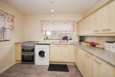 2 bedroom flat for sale, Windermere Road, Patchway, Bristol, Gloucestershire, BS34