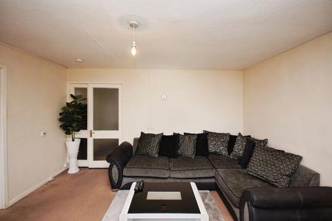 2 bedroom flat for sale, Windermere Road, Patchway, Bristol, Gloucestershire, BS34