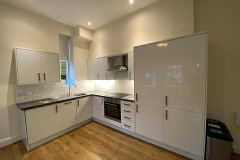 2 bedroom flat to rent, Wood Road, Whalley Range