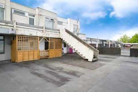 1 bedroom flat for sale