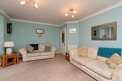 2 bedroom flat for sale, Halliard Court, Barquentine Place, Cardiff, CF10