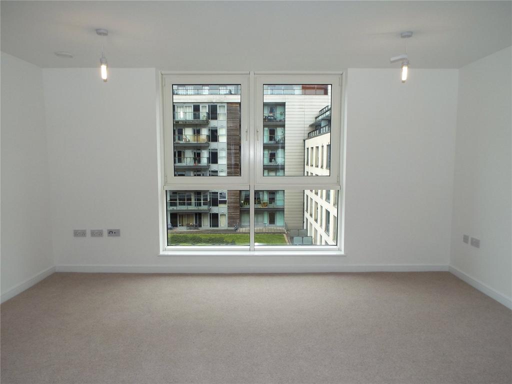 Living/Dining Area