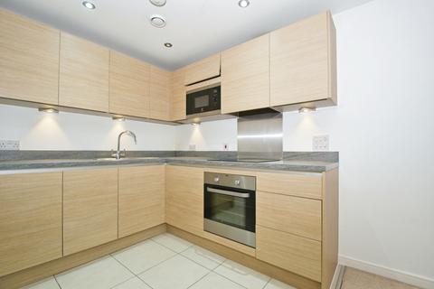 1 bedroom flat for sale, Douglas House, Ferry Court, Cardiff, CF11
