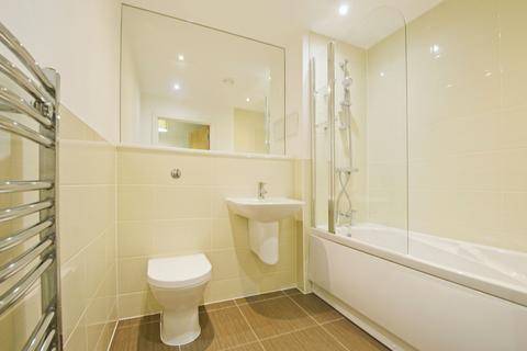 1 bedroom flat for sale, Douglas House, Ferry Court, Cardiff, CF11
