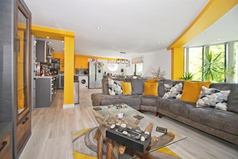 undefined, City Wharf Apartments, Schooner Way, Cardiff Bay, Cardiff, CF10