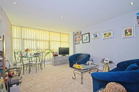 2 bedroom flat for sale, Havannah Street, Cardiff, CF10