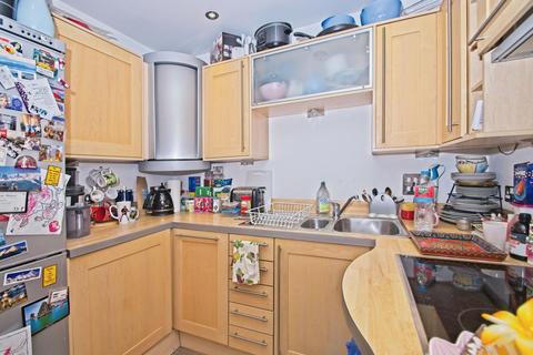 2 bedroom flat for sale, Havannah Street, Cardiff, CF10