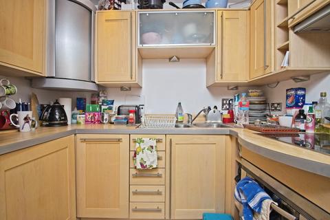 2 bedroom flat for sale, Havannah Street, Cardiff, CF10