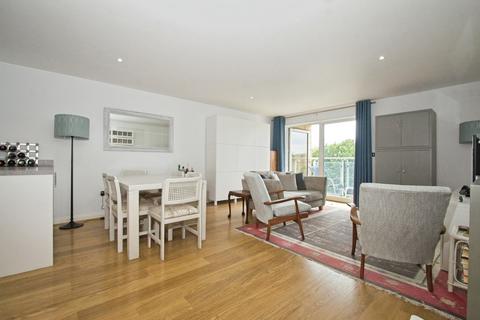 1 bedroom flat for sale, Penstone Court, Chandlery Way, Cardiff, CF10