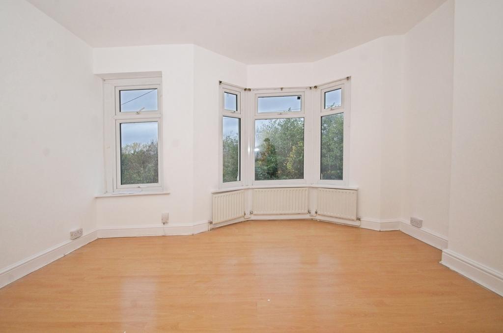 Living/Dining Area