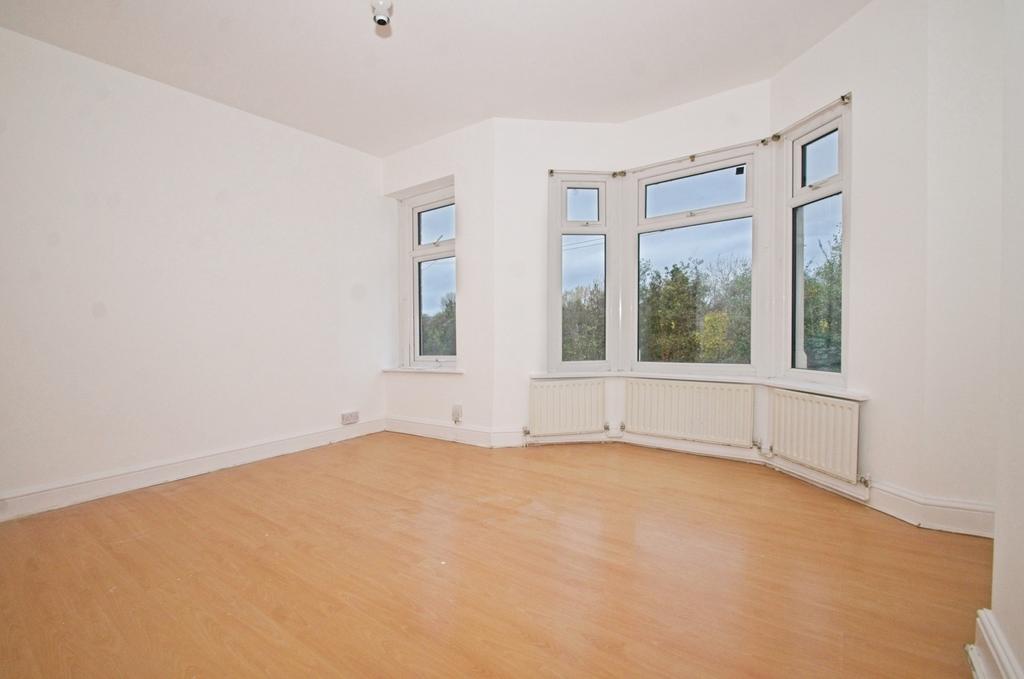 Living/Dining Area