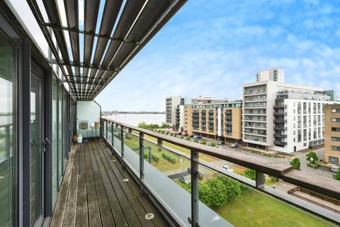 1 bedroom flat for sale, Jones Point, Ferry Court, Cardiff, South Glamorgan, CF11
