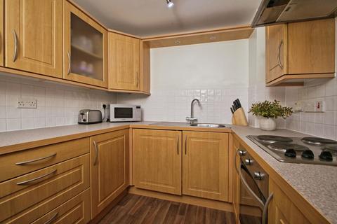 1 bedroom flat for sale, Vellacott Close, Cardiff, CF10