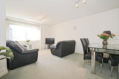 1 bedroom flat for sale, Vellacott Close, Cardiff, CF10