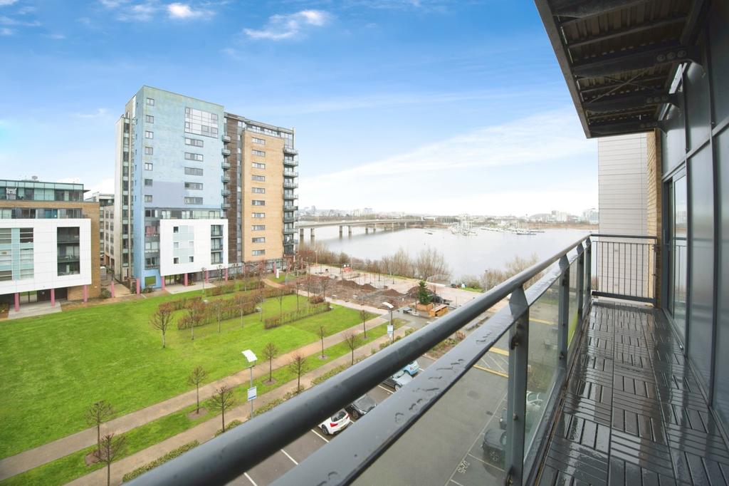 Balcony/Views