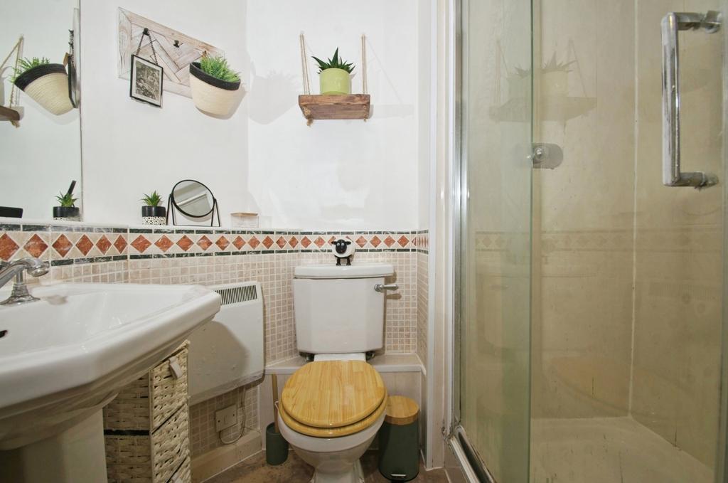Ensuite Bathroom