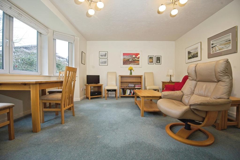 Living/Dining Area