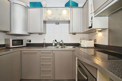 2 bedroom flat for sale, Havannah Street, Cardiff, CF10