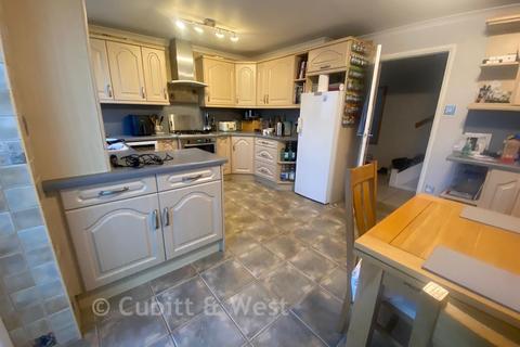 4 bedroom semi-detached house for sale, Tiltwood Drive, Crawley Down, West Sussex