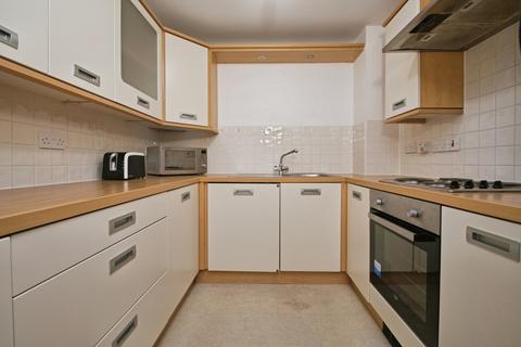 1 bedroom flat for sale, Verona House, Vellacott Close, Cardiff Bay, CF10