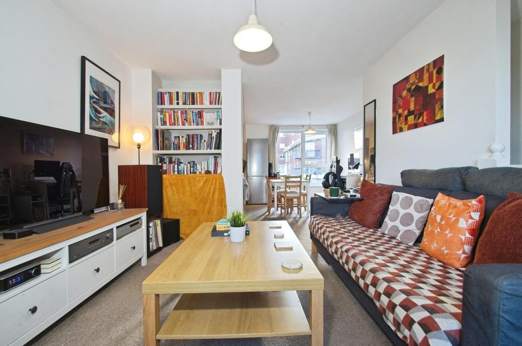 Living/Dining Area
