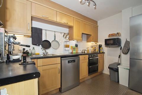 2 bedroom flat for sale, Jim Driscoll Way, Cardiff, Caerdydd, CF11