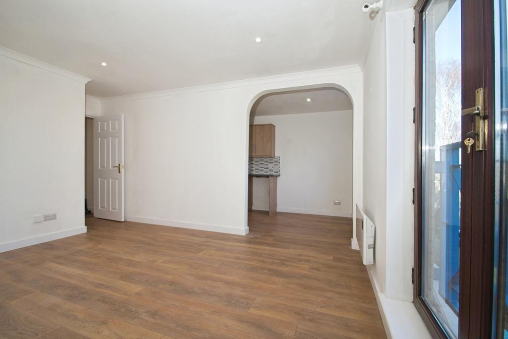 Living/Dining Area