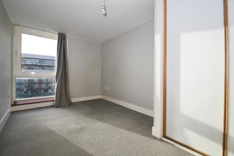 2 bedroom flat for sale, Dovercourt House, Ferry Court, Cardiff, Caerdydd, CF11