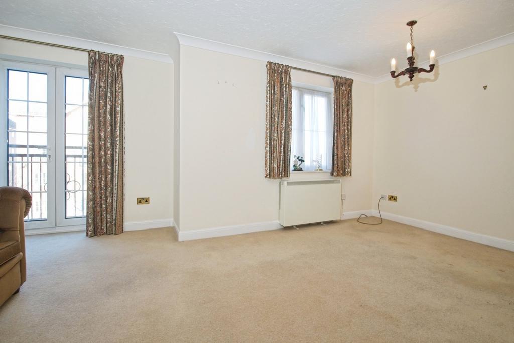 Living/Dining Area