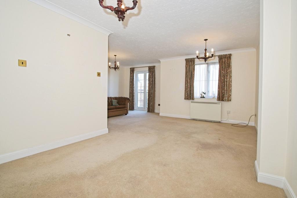 Living/Dining Area