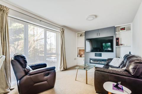 2 bedroom flat for sale, Spring Lane, Headington, Oxford, Oxfordshire, OX3