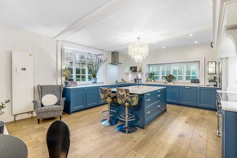 6 bedroom detached house for sale, Church Lane, Grantham NG32