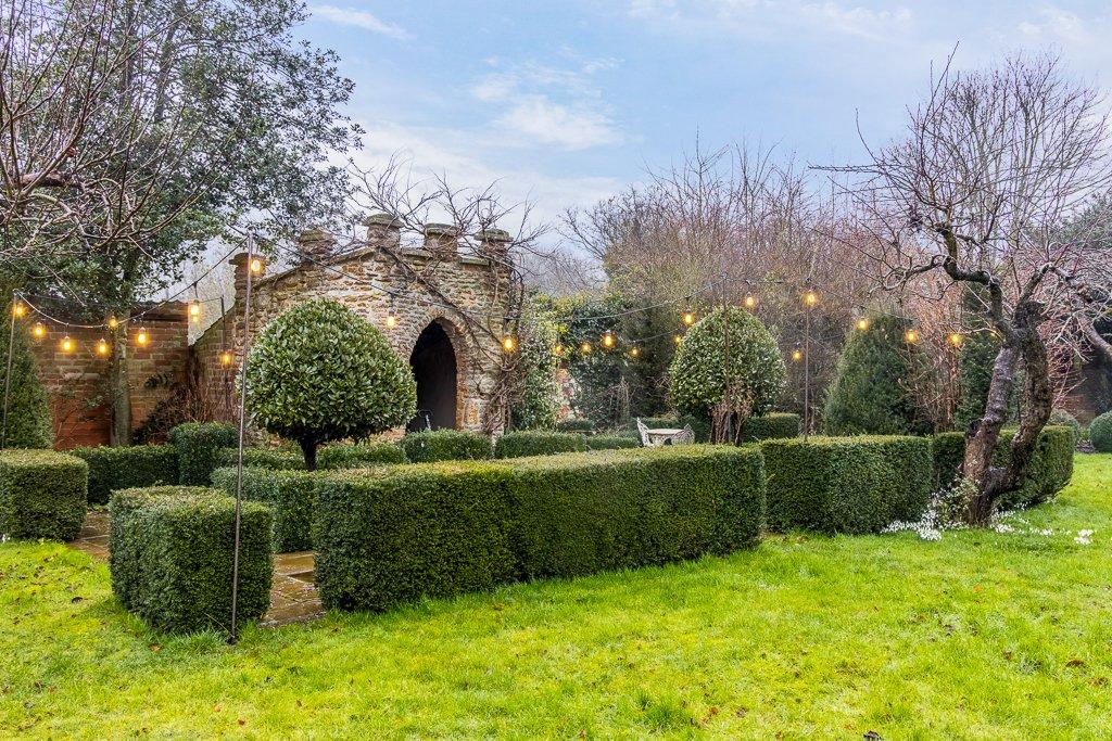 Gardens/Folly