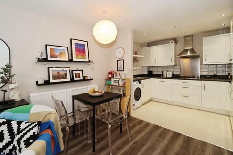 2 bedroom flat for sale, Jenner Boulevard, Lyde Green, Bristol, BS16