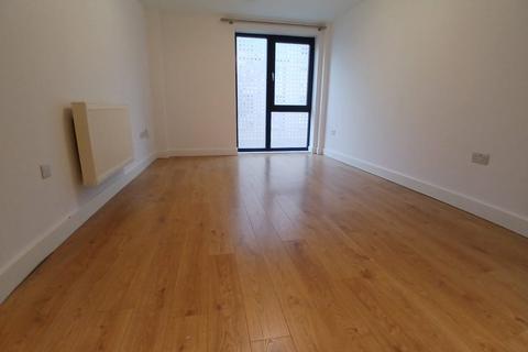 2 bedroom apartment to rent, Marketfield Way, Redhill