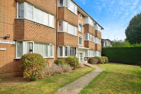 2 bedroom flat for sale, Clarence Road, Wood Green, London, N22