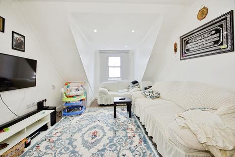 2 bedroom flat for sale, Fore Street, London, N18