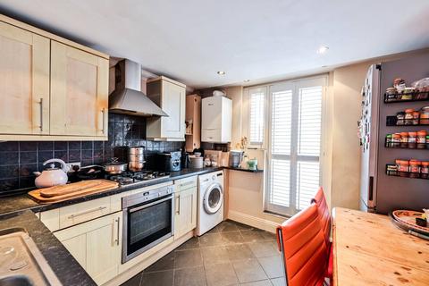 1 bedroom maisonette for sale, Stanley Road, Teddington, TW11