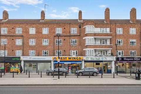 3 bedroom flat for sale, Charnock House, Shepherd's Bush, London, W12