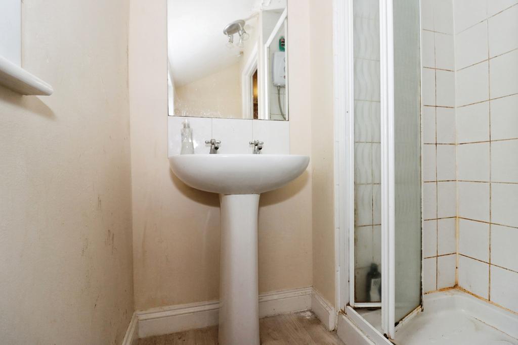 Upstairs Bathroom