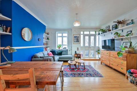 3 bedroom flat for sale, Camberwell Road, Camberwell, London, SE5