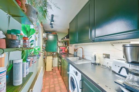 2 bedroom flat for sale, Asylum Road, Peckham, London, SE15