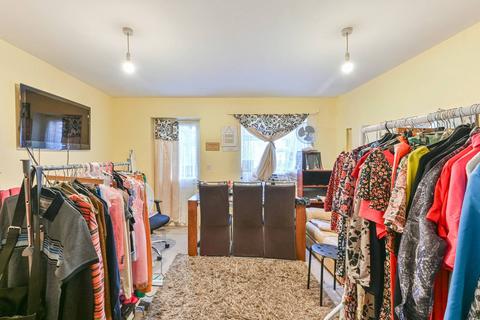 2 bedroom terraced house for sale, Chandler Way, Peckham, London, SE15