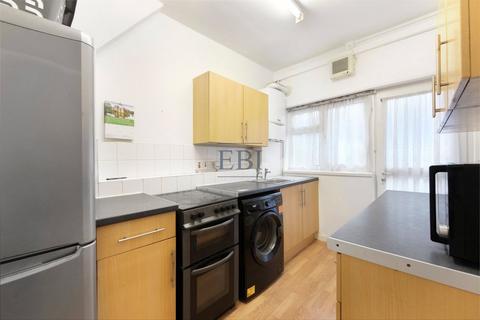 2 bedroom apartment for sale, Derrick Gardens, London, SE7