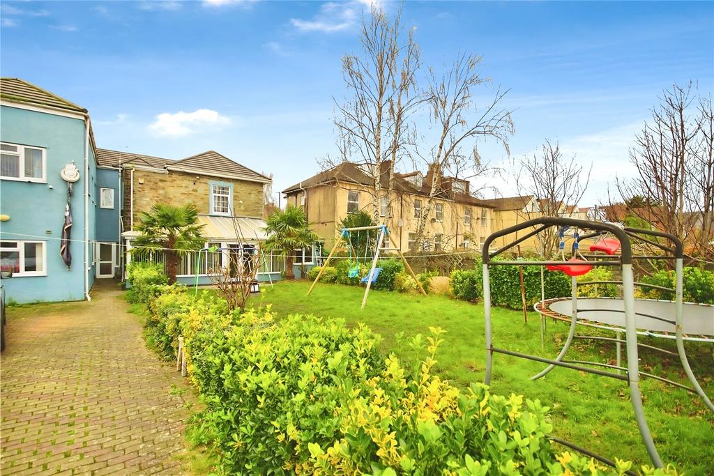 House in BRISTOL - View 2