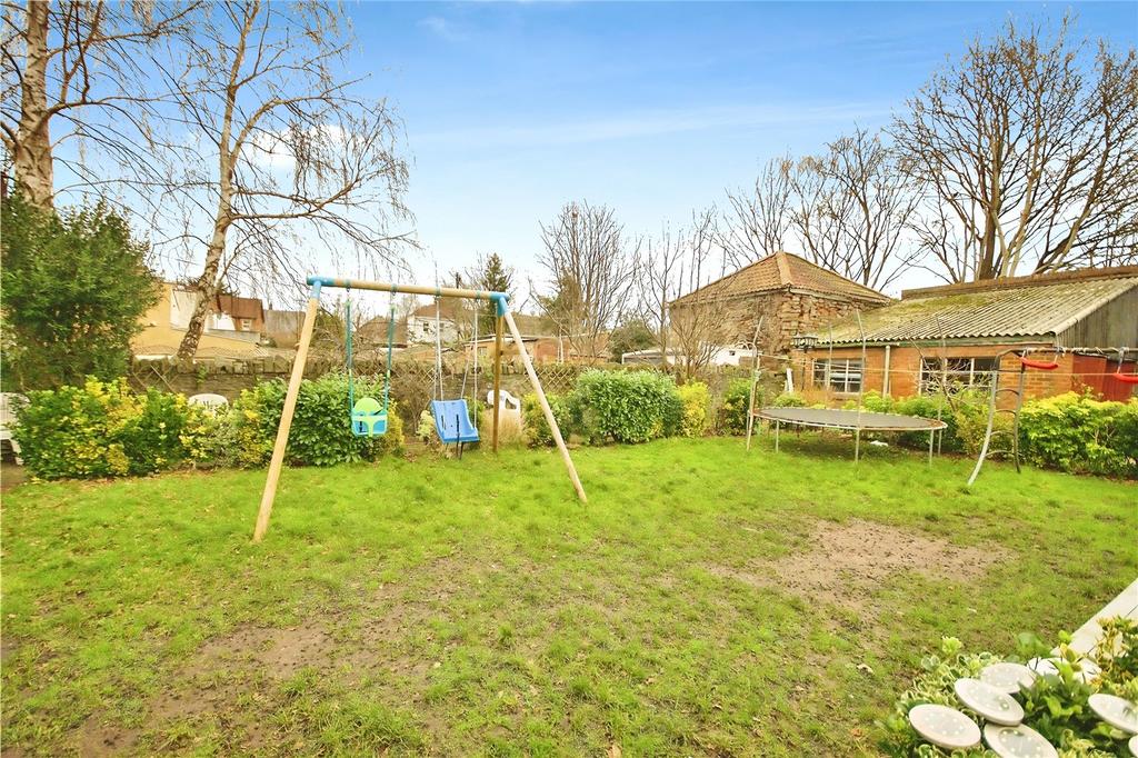 House in BRISTOL - View 5