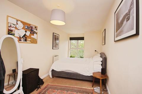 2 bedroom flat for sale, Fishponds Road, Eastville, Bristol, BS5