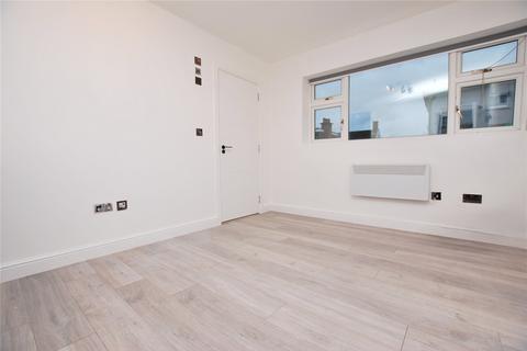 1 bedroom house of multiple occupation to rent, Ash Road, Aldershot GU12