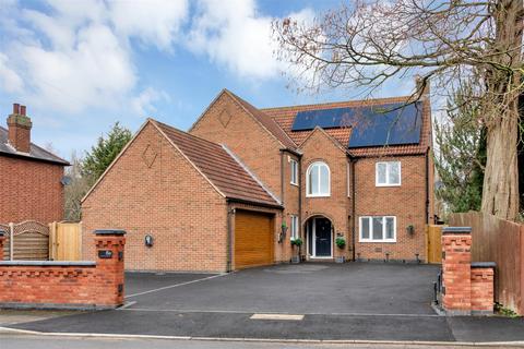 4 bedroom detached house for sale, Hamilton Drive, Melton Mowbray