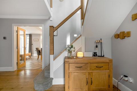 4 bedroom detached house for sale, Hamilton Drive, Melton Mowbray
